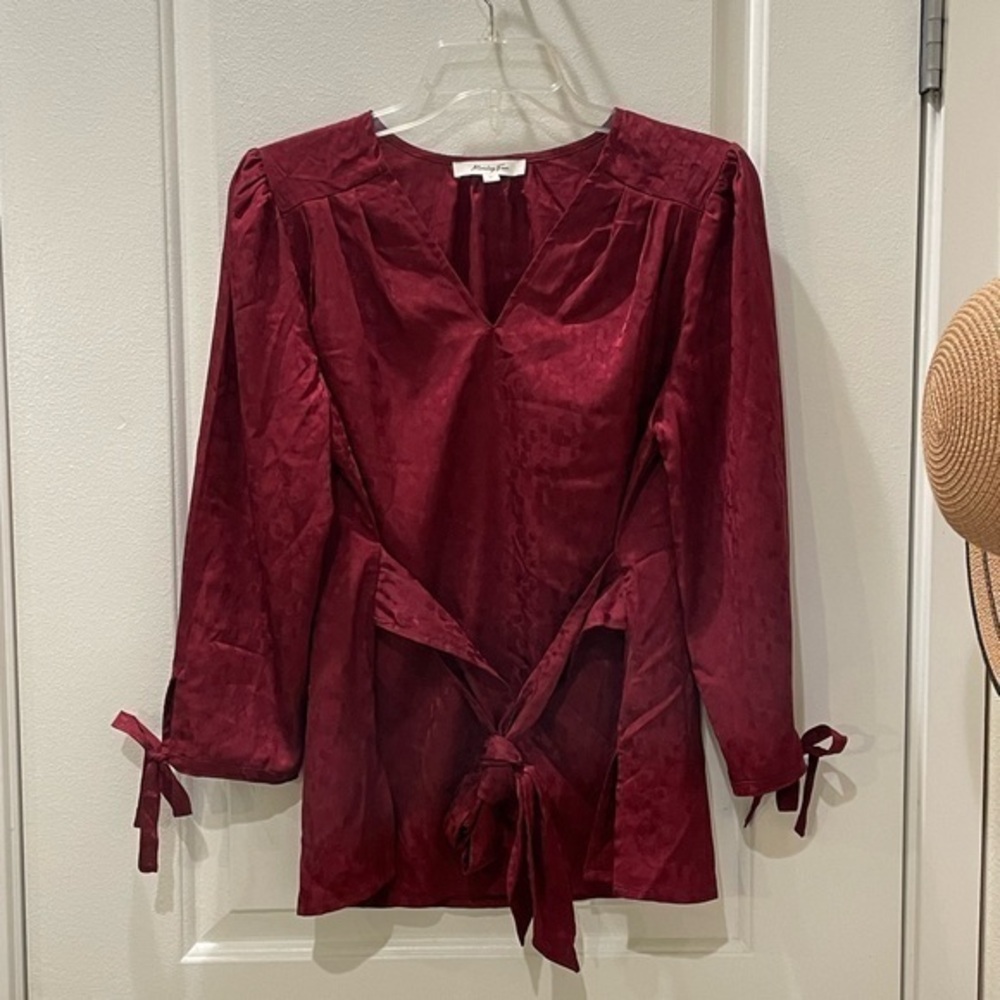 NEW…StitchFix…Monday Fun Burgundy Tie Waist V-Neck Blouse